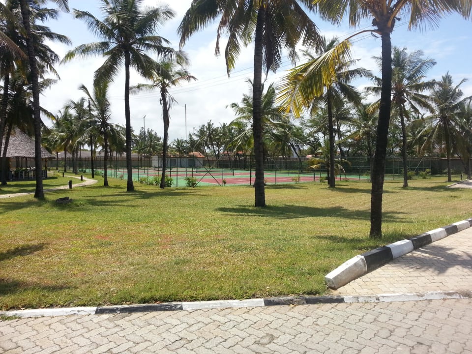 Tennisplätze PrideInn Flamingo Beach Resort & Spa