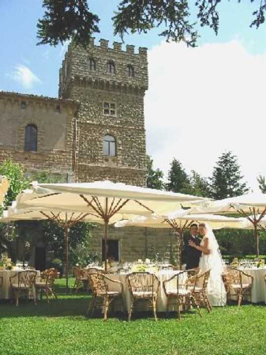 Weddings Agriturismo Castello di Santa Cristina