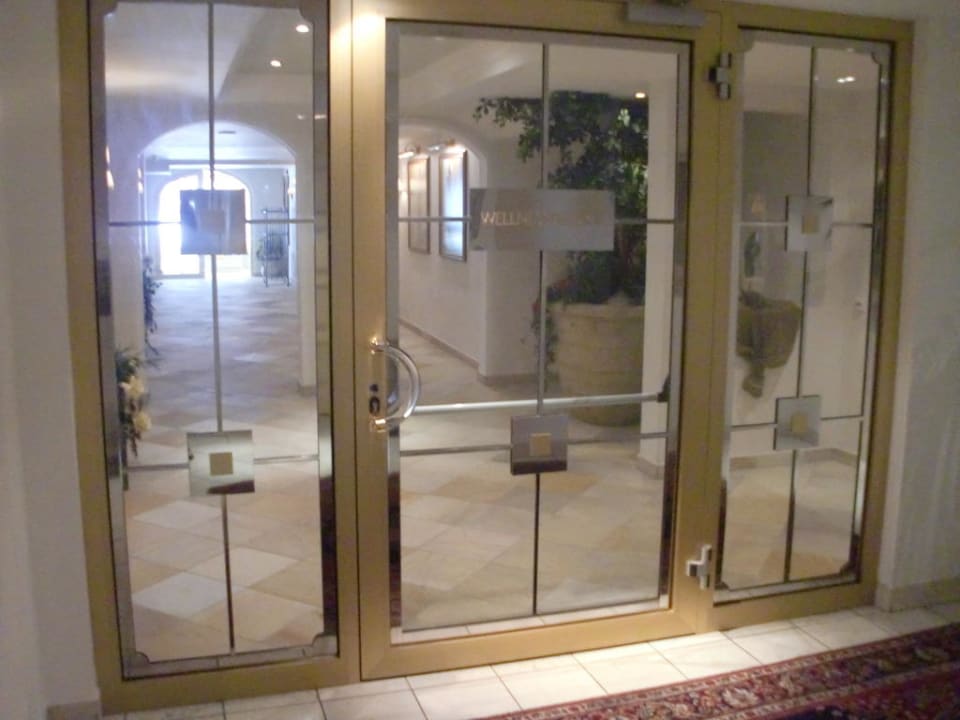 Eingang Wellnessbereich Falkensteiner Hotel & Spa Falkensteinerhof
