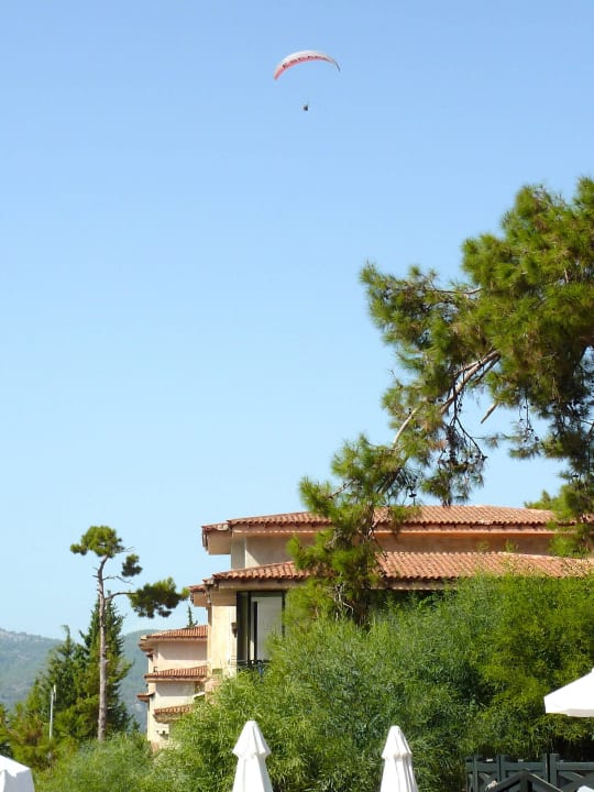 Paraglider im Anflug Liberty Lykia