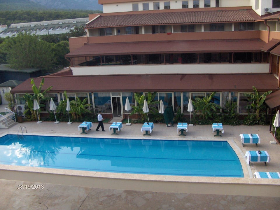 Przygotowanie do kolacji Dg Hotels Rose Resort