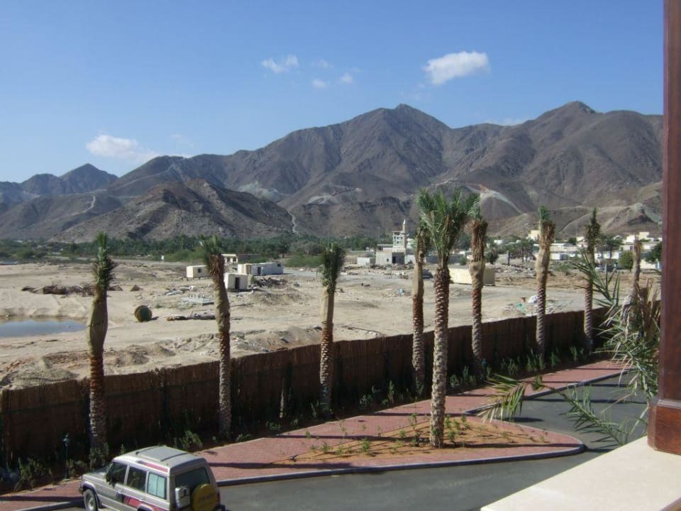 Ausblick Rückseite Anlage Miramar Al Aqah Beach Resort