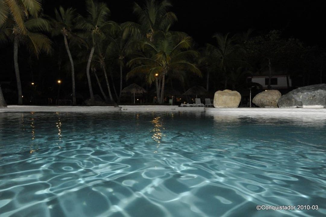 Nachts am Pool Playabachata Hotel
