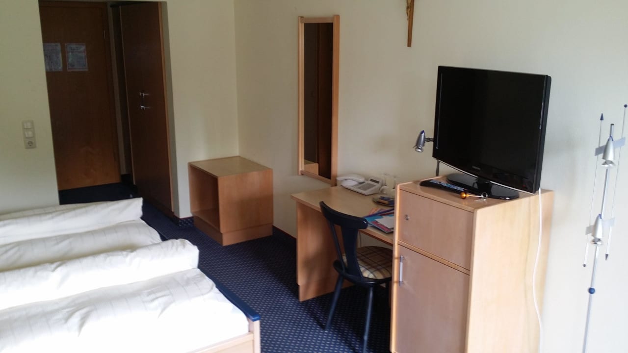 Viel Platz, sehr sauber, alles was man braucht Hotel Bernrieder Hof