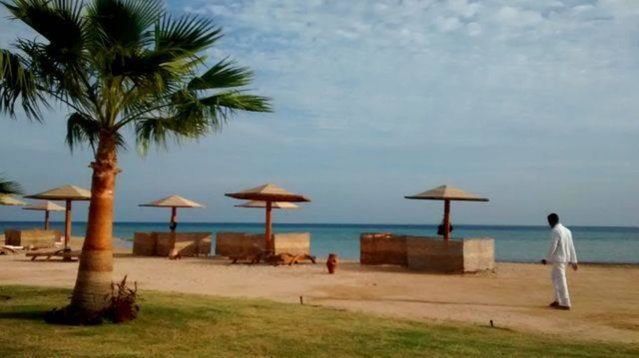 Blick vom Pool auf den Strand Shams Prestige Abu Soma-Adults Only