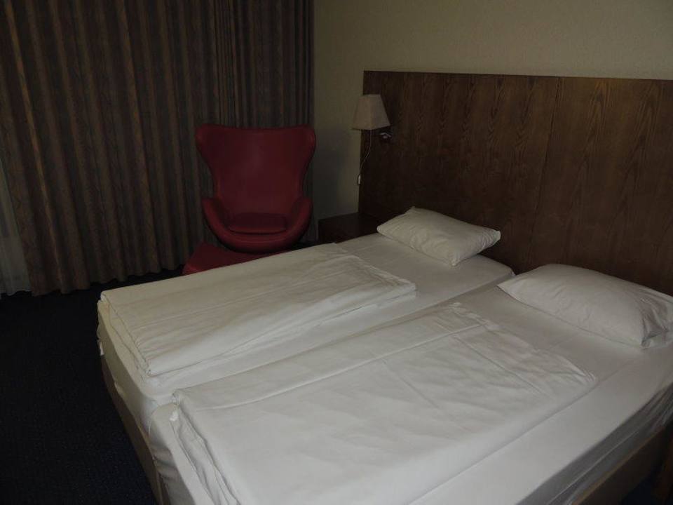 Bett Golden Tulip Bielefeld City