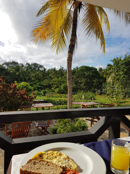 Gastro Diani Sea Resort