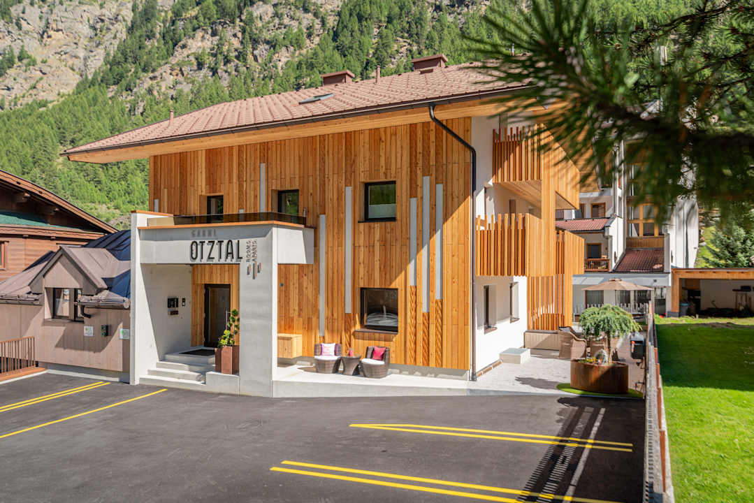 Außenansicht Hotel Garni Ötztal ROOMS & APARTS