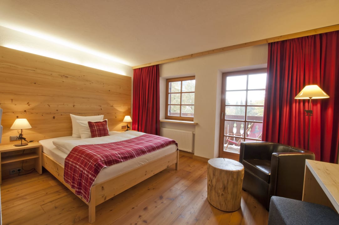 Komfort Einzelzimmer im Haupthaus mit großem Bett Das Achental Resort