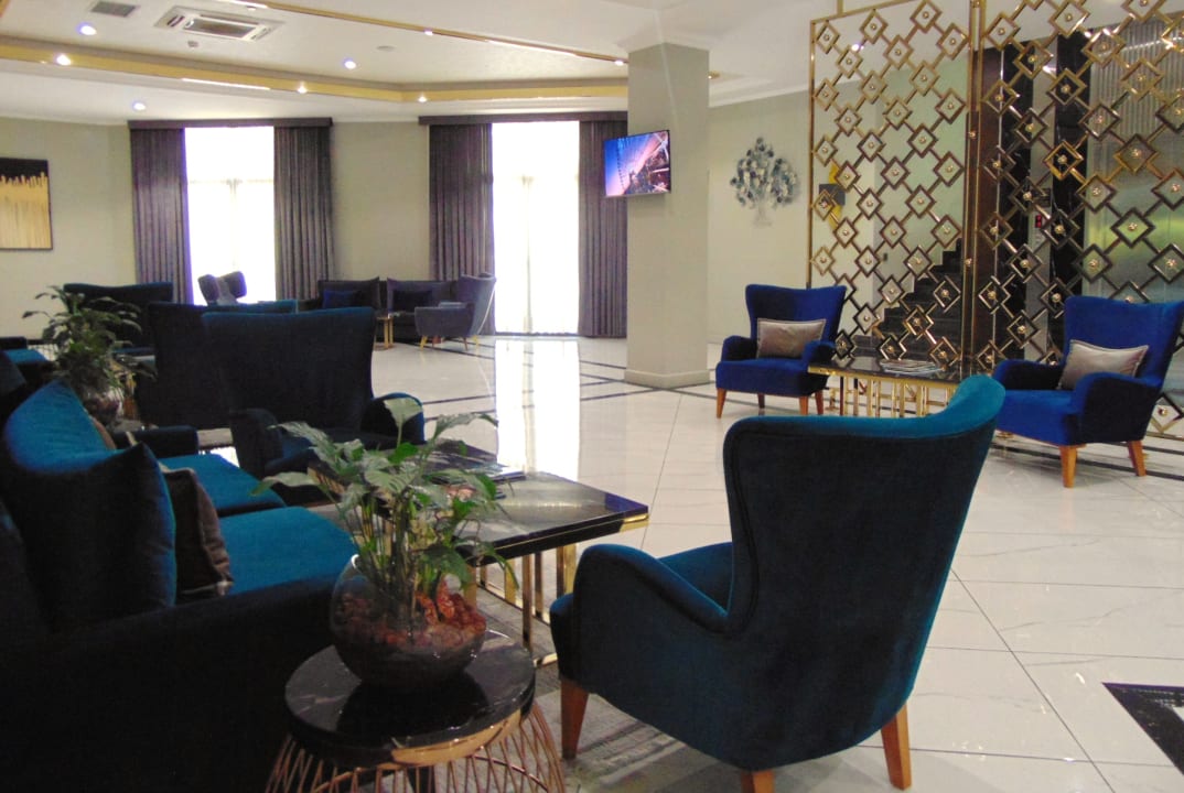 Lobby Wyndham Garden Tashkent