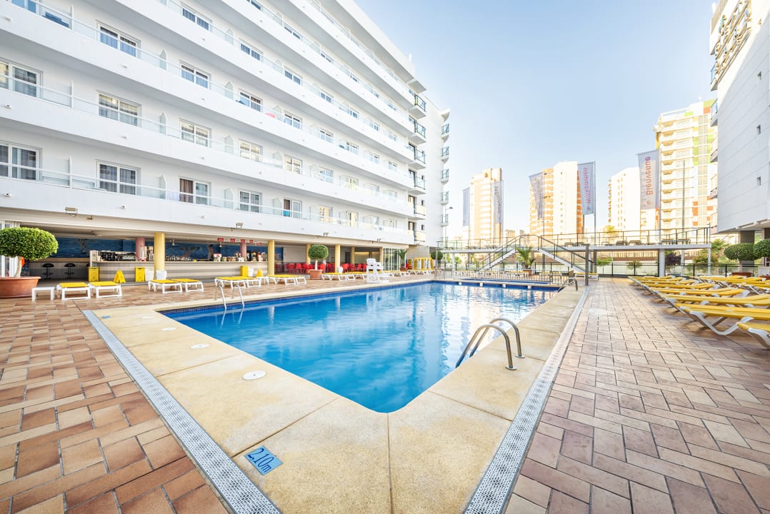 Pool Hotel Fiesta Park