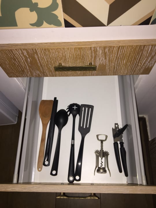 Zimmer Alhambra Boutique Apartments by PMC Resorts