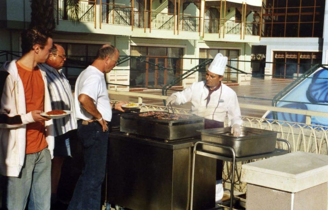 Mittagsbuffet Trendy Aspendos Beach Hotel