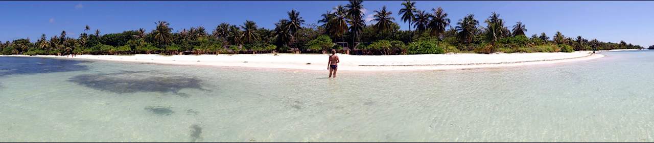 Einsamer_Strand Kuredu Island Resort & Spa