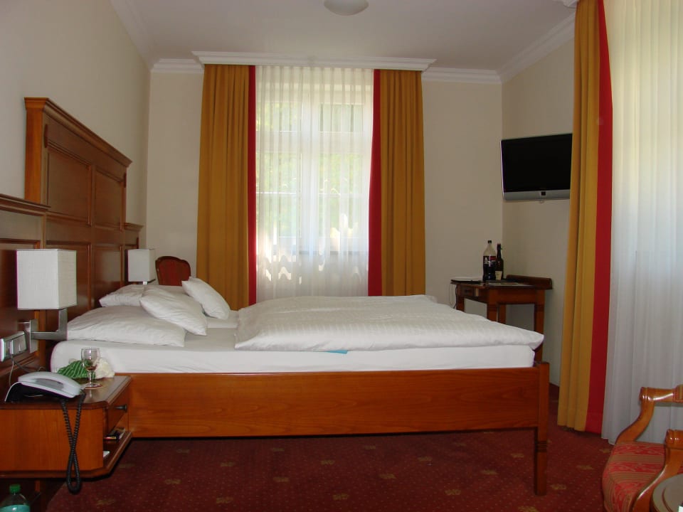 Geräumiges Doppelzimmer Wasserschloss Mellenthin