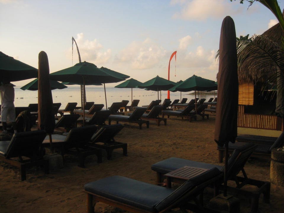 Strand mit Liegen Novotel Bali Benoa Hotel