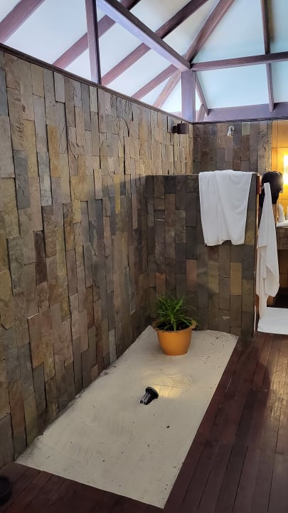 Zimmer Filitheyo Island Resort