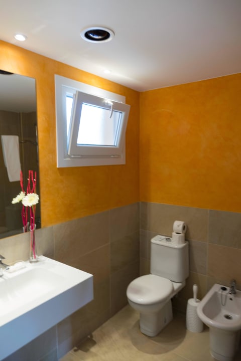 Schönes Badezimmer, alles sehr sauber! Valentin Somni Hotel & Suites