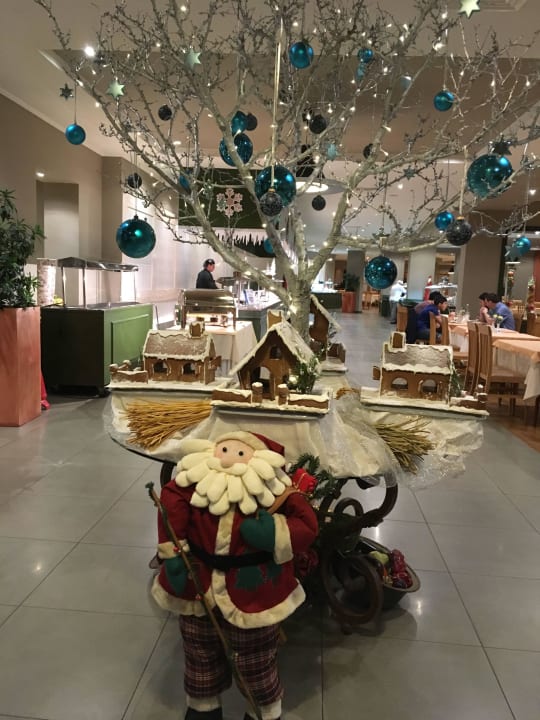 Restauranteingang PortoBay Falésia