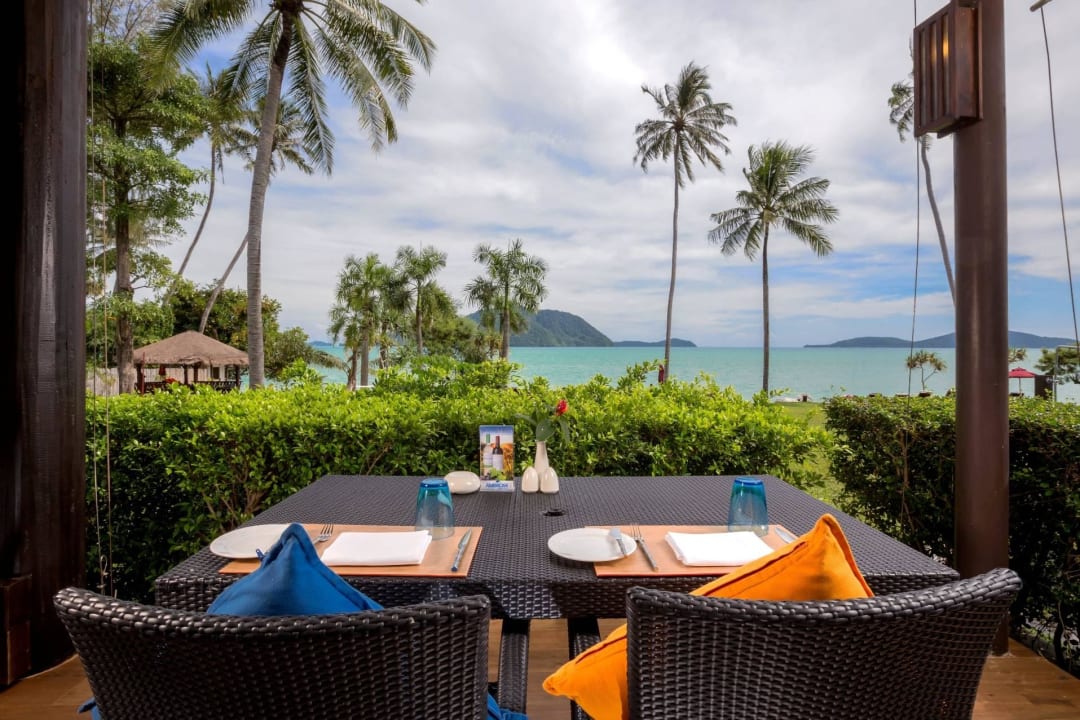 The Beach Bar Hotel The Vijitt Resort Phuket