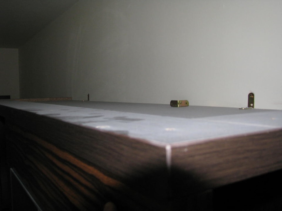 Staub auf dem Schrank Apartments Lazurowy Dwor