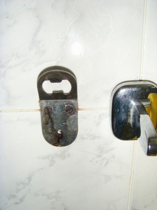 Verrosteter Flaschenöffner im Bad Giftun Azur Resort