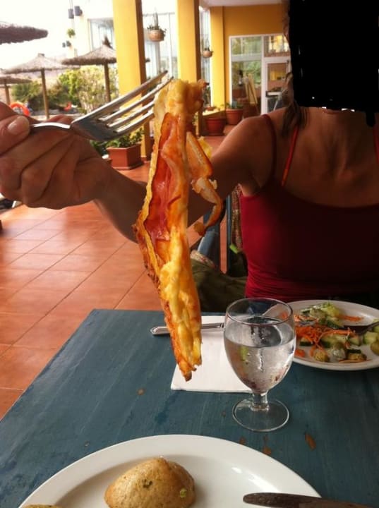 Lecker Pizza AluaVillage Fuerteventura
