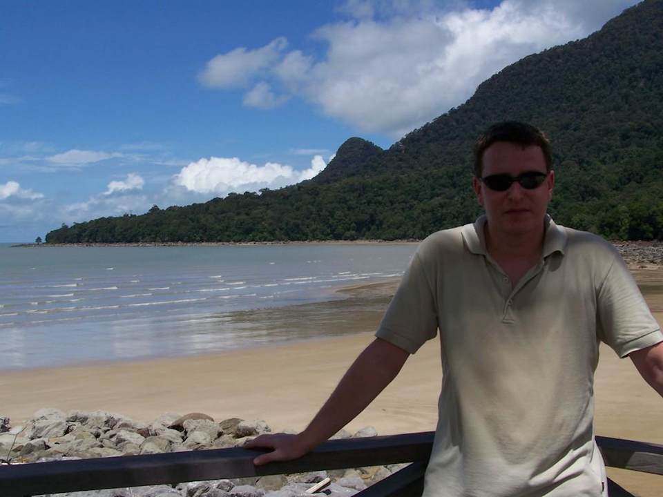 Strand im Hintergrund Hotel Damai Puri Resort & Spa