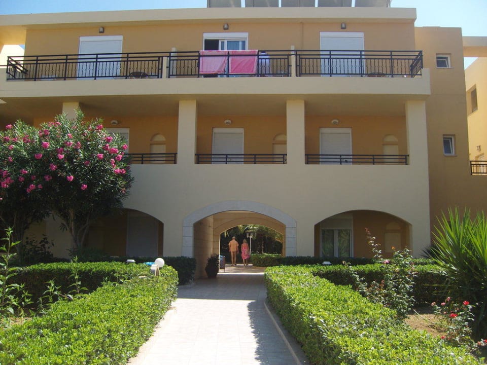 Gartenanlage Vantaris Luxury Beach Resort