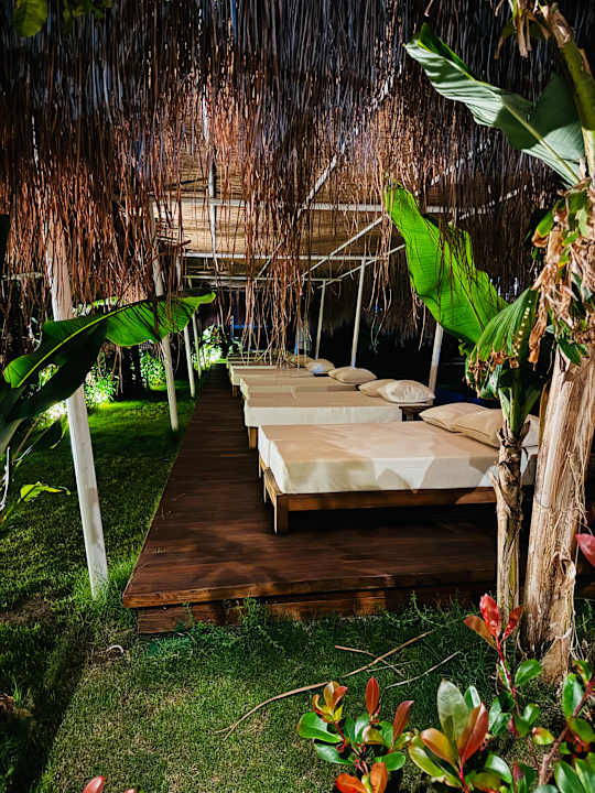 Gartenanlage Rubi Platinum Sign