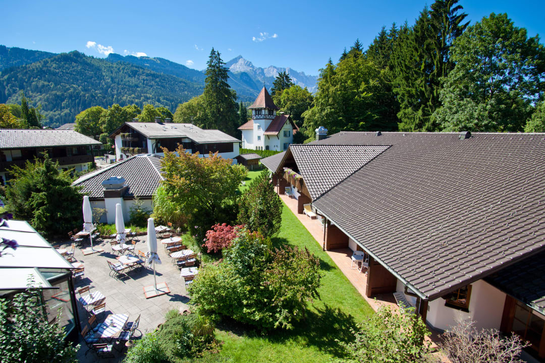 Aussenansicht Sommer HYPERION Hotel Garmisch-Partenkirchen