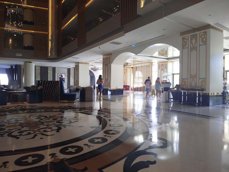 Lobby Haydarpasha Palace