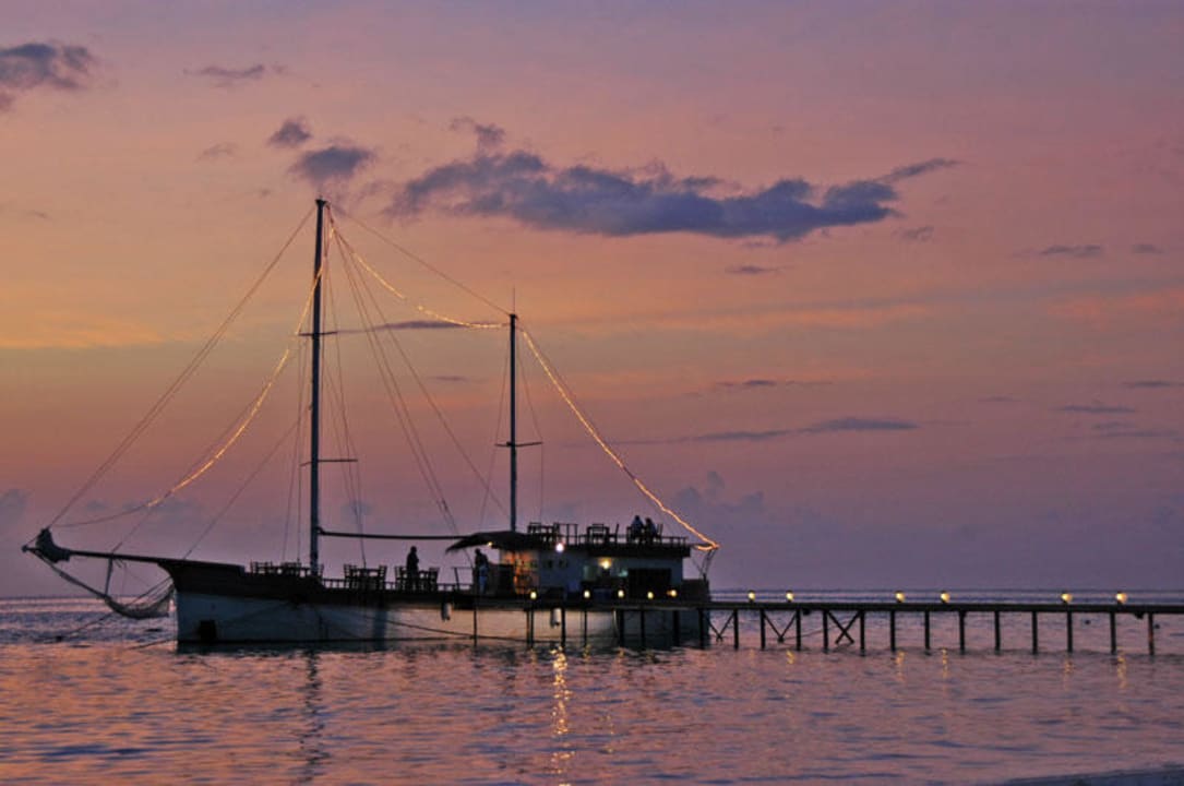 Meeru 2005 Meeru Maldives Resort Island