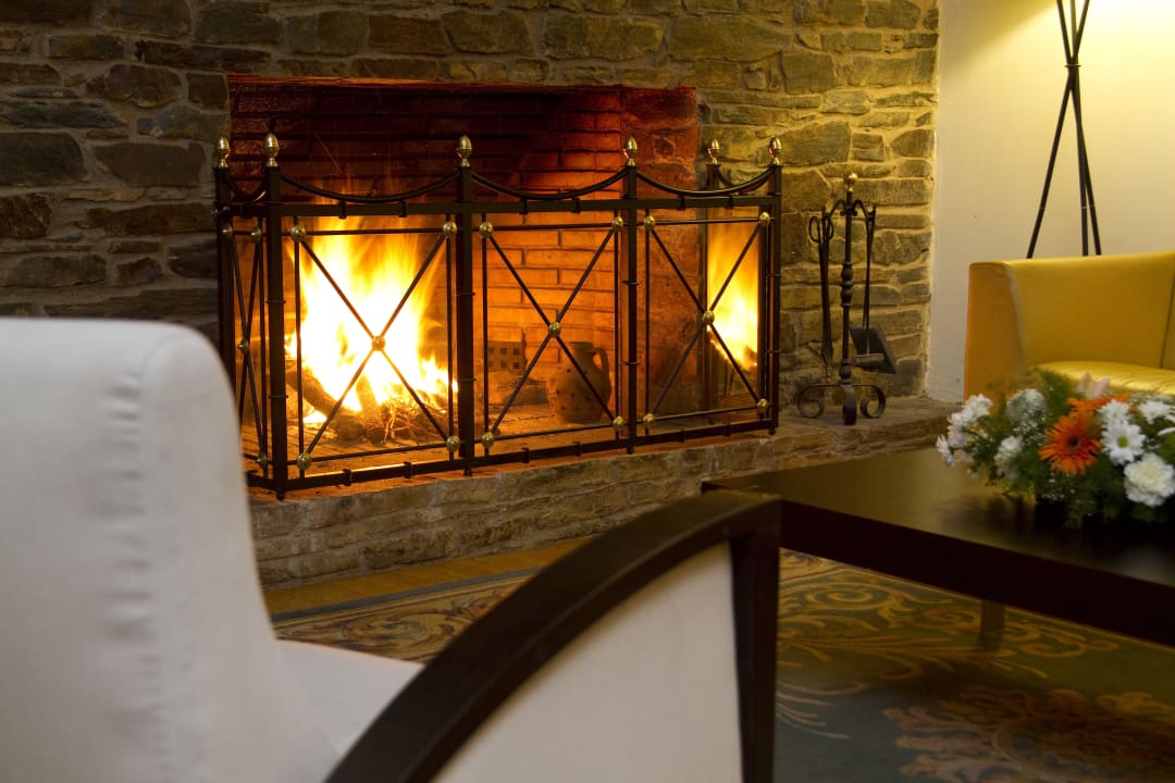 Chimenea Hospederia Hurdes Reales