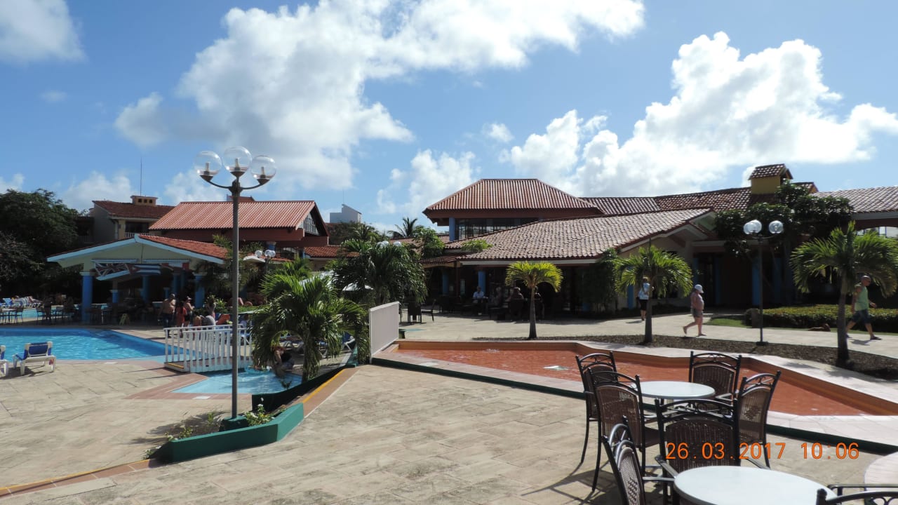 Pool Brisas Guardalavaca Hotel & Villas