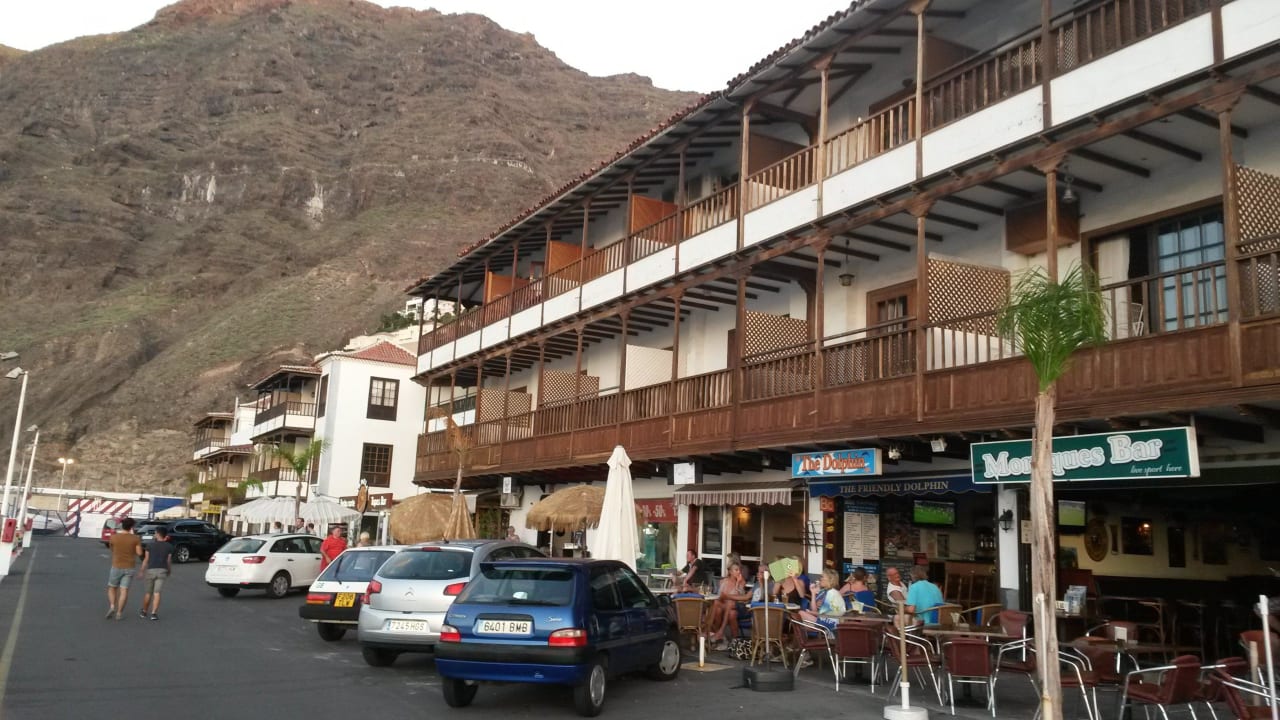 Von der Hafenpromenade Apartamentos Poblado Marinero