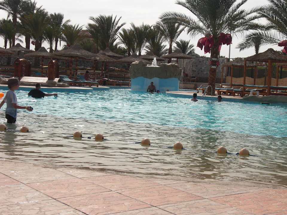 Pool beim Wellnesscenter Pickalbatros Dana Beach Resort - Hurghada
