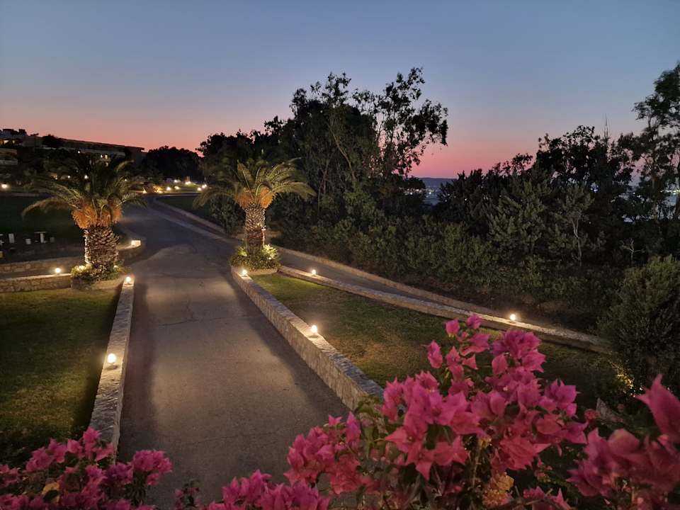 Außenansicht Hotel Kalithea Horizon Royal