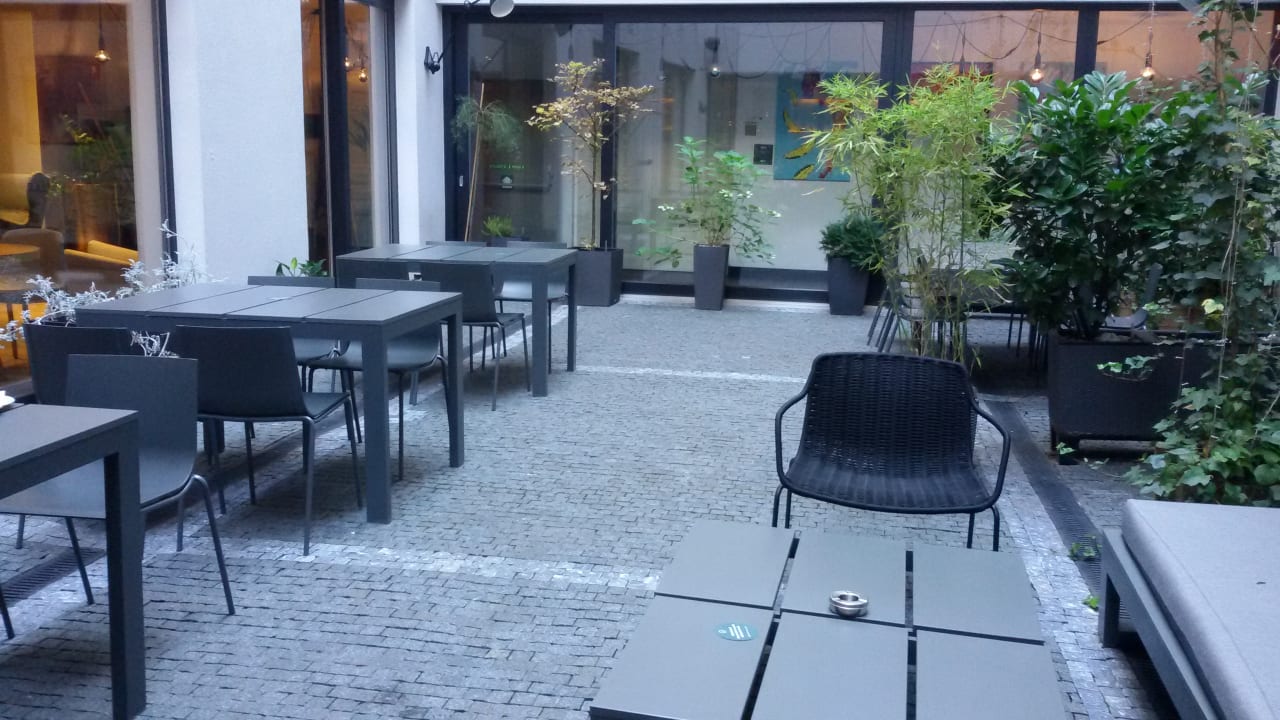 Gartenanlage INNSIDE by Meliá Prague Old Town