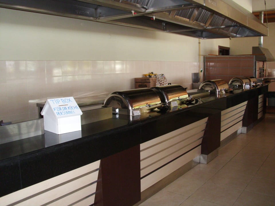 Warmes Büffet Hotel Sirma