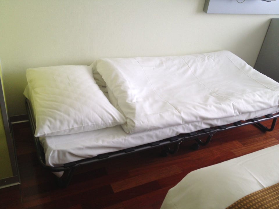 Das 3. Bett Holiday Inn Bern - Westside