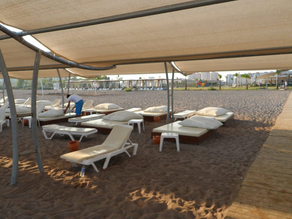 Strandliege Wyndham Garden Lara