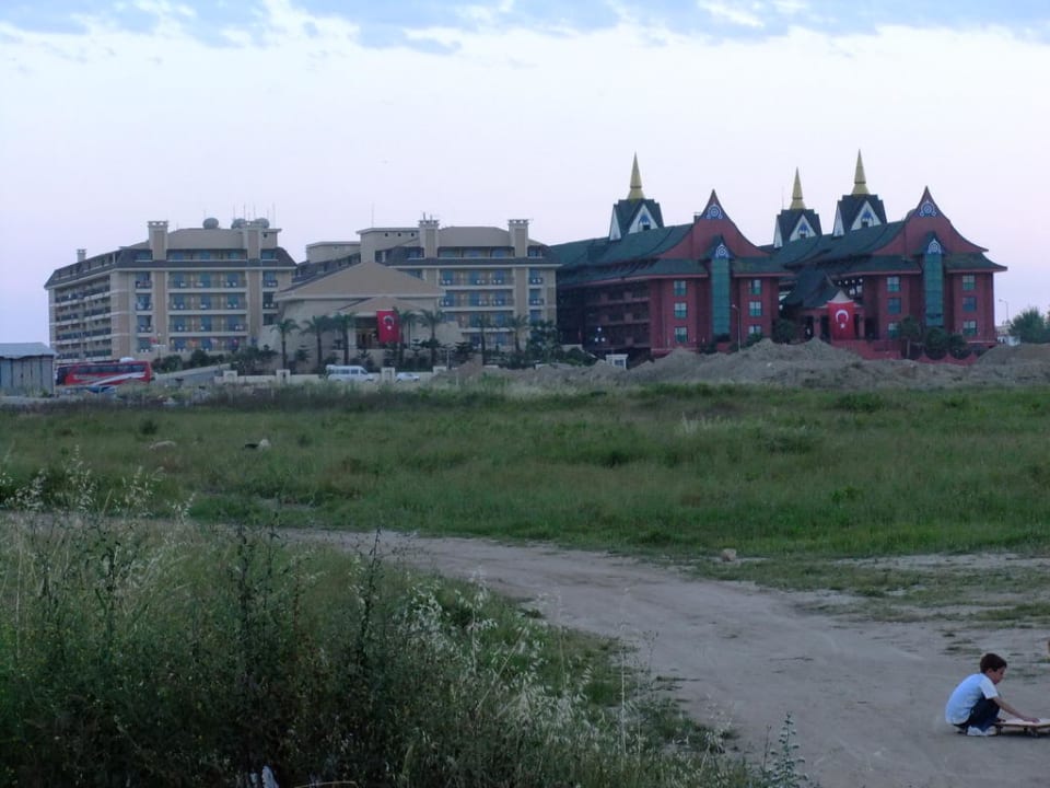 Links ist das Crystal Hotel Crystal Family Comfort Collection