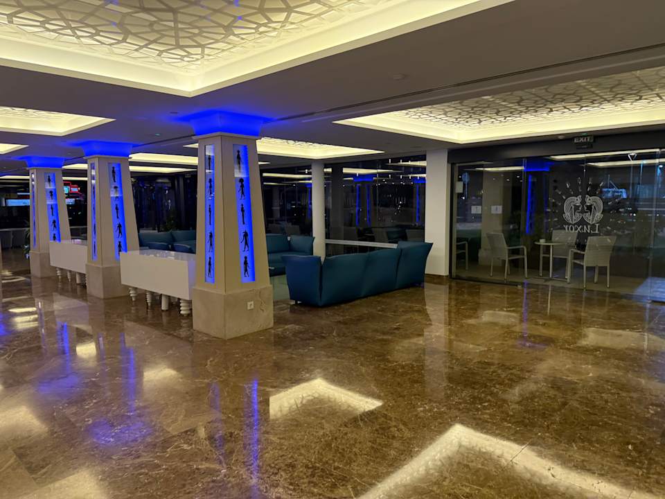 Lobby Hotel Luxor