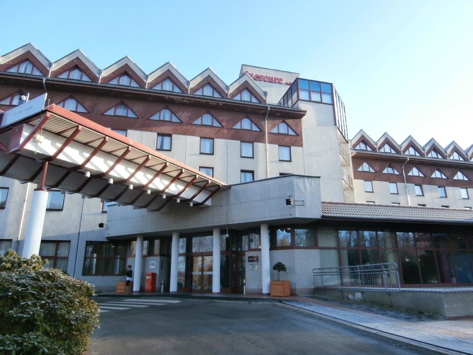 Blick zum Eingang Hotel Mercure Jelenia Gora