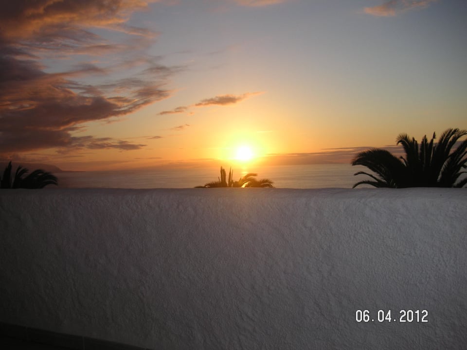 Sonnenuntergang / Balkon Residencial Rolando