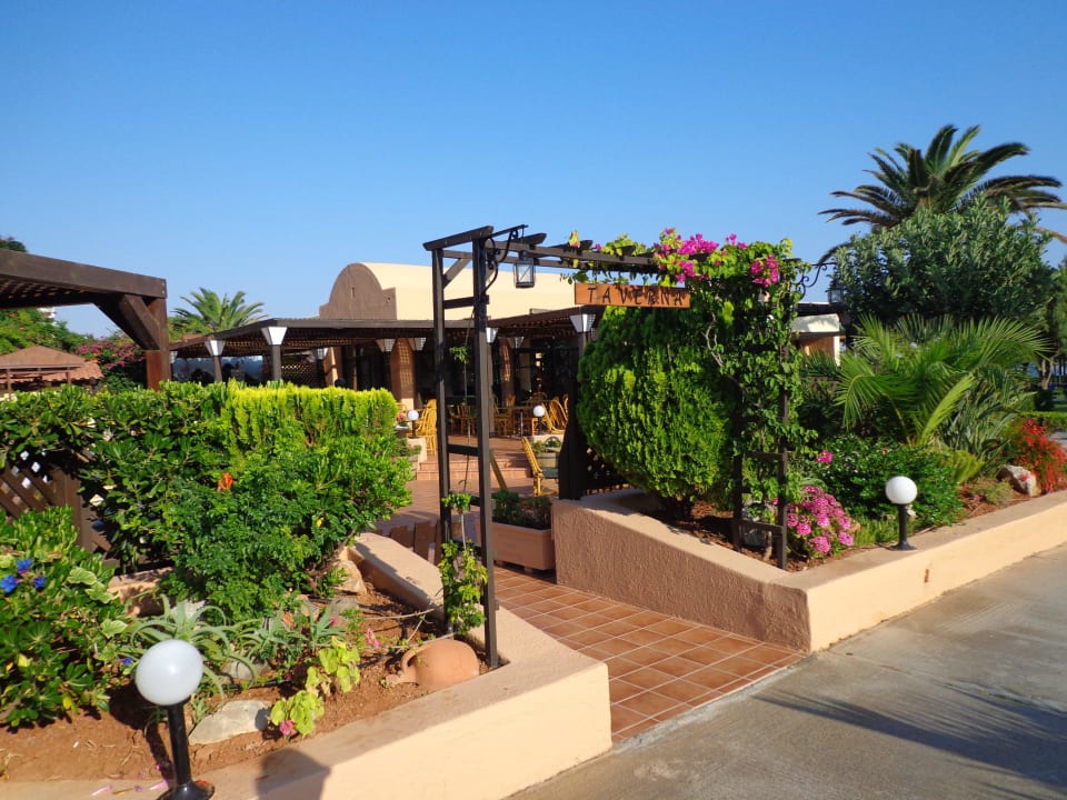 Tarverne Anissa Beach & Village