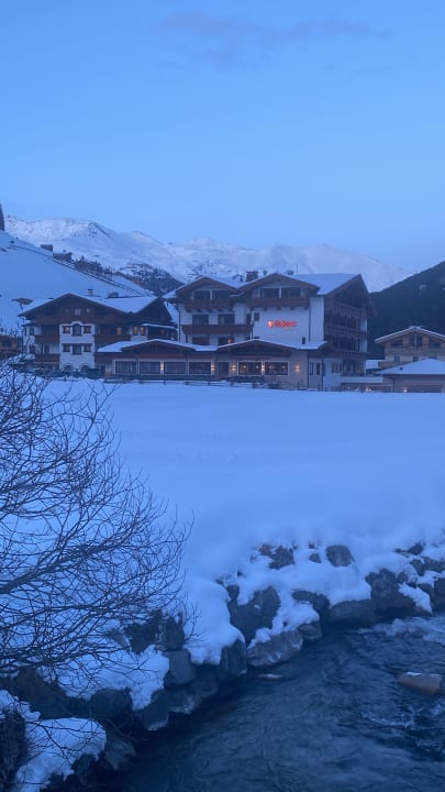 Außenansicht Hotel Eden