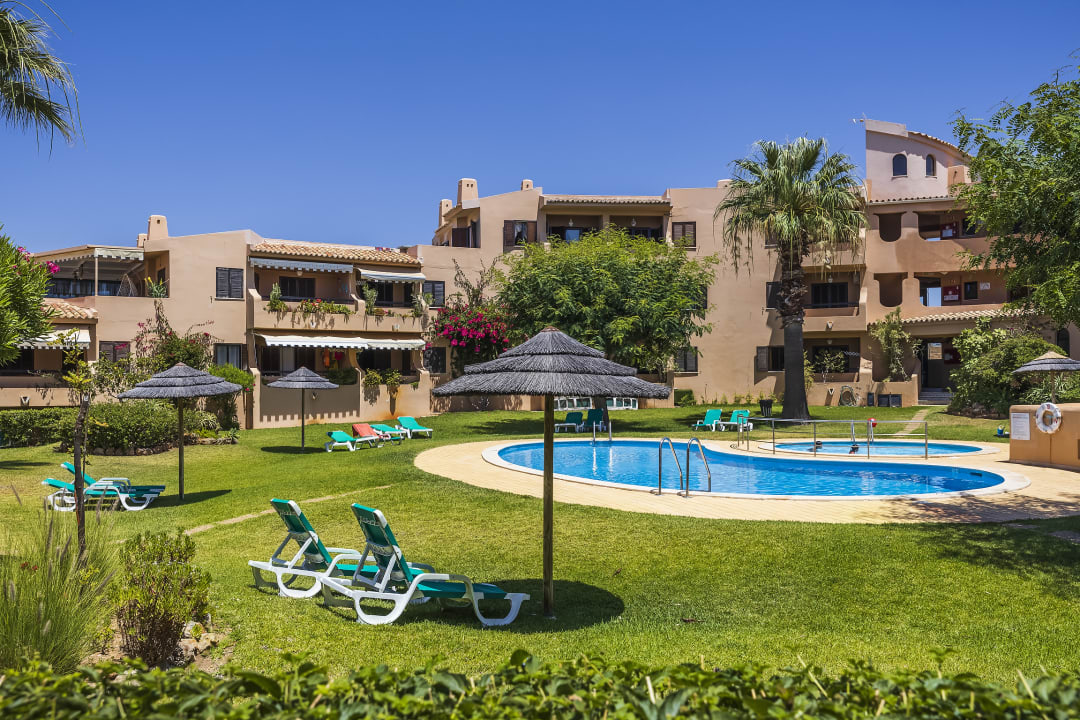 Pool Clube Maria Luisa