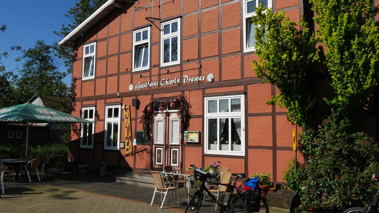 Außenansicht Gasthaus Charly Drewes
